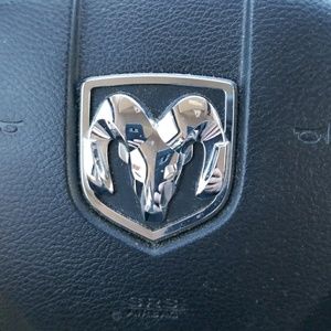 Meet your Posher, Jese